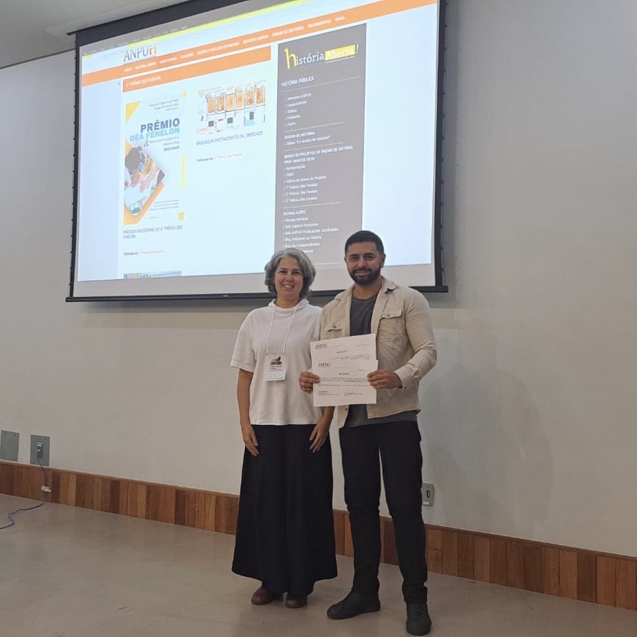 Aluno da UFF recebe prêmio Déa Fenelon de Ensino de História
