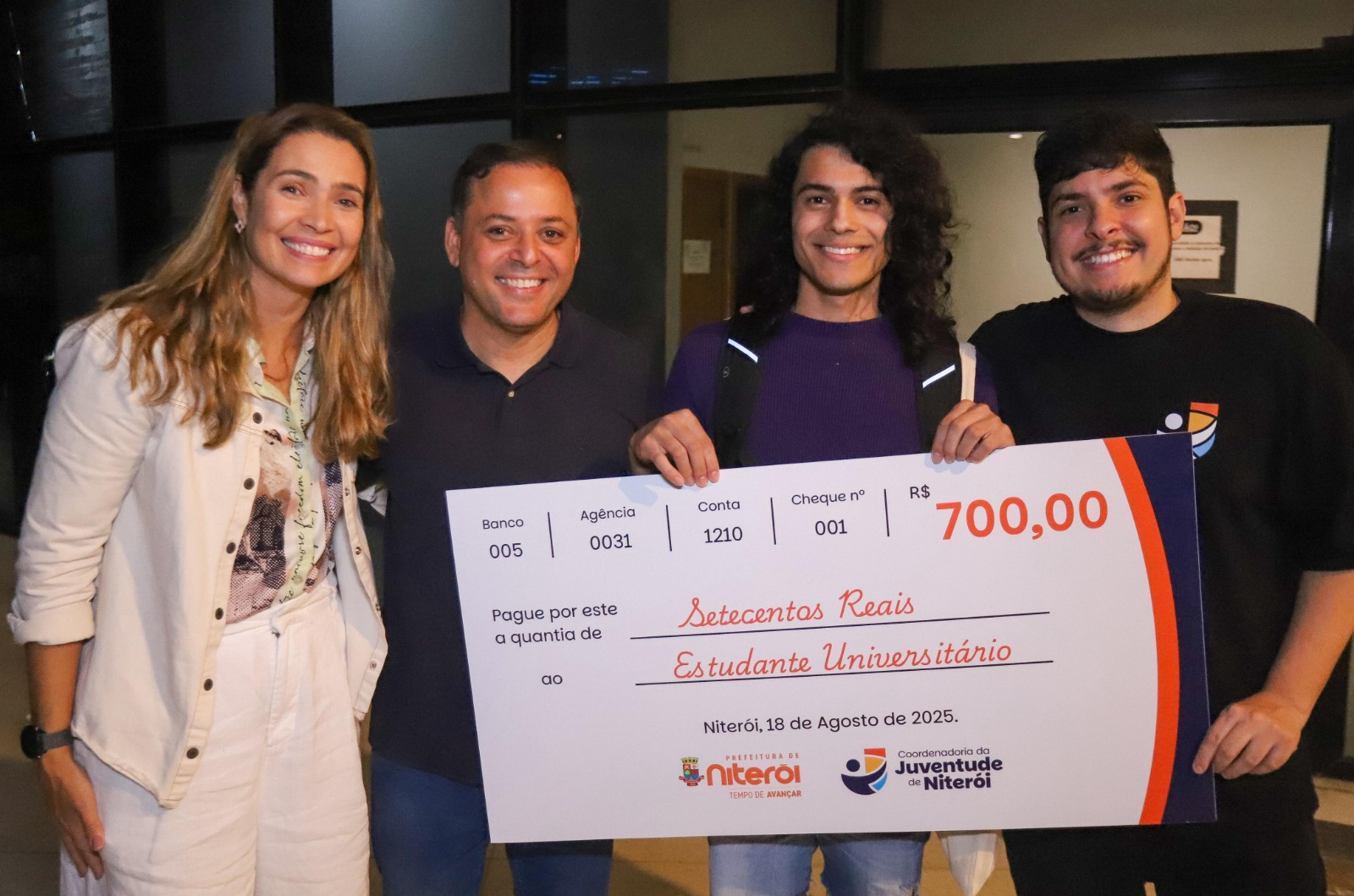 Estudantes começam a receber o Aluguel Universitário da Prefeitura de Niterói